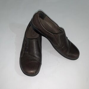 Clarks Shoes Women's 10 Brown Leather Slip On Loafers Casual Comfort Walking